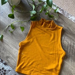 Cropped tank top